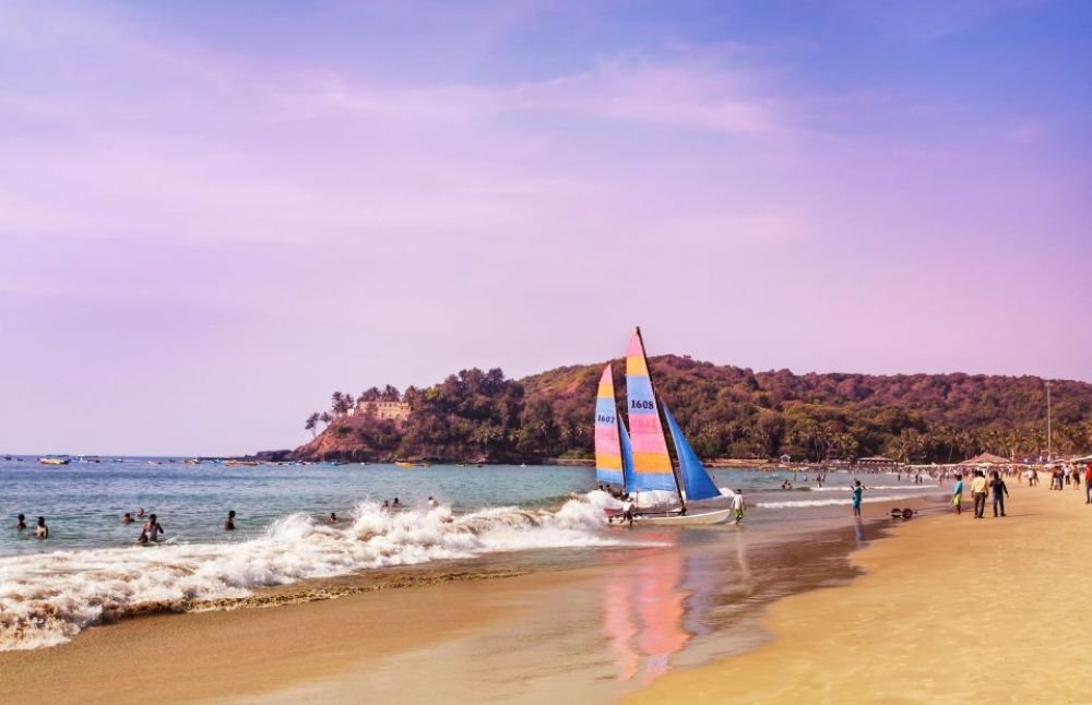 Goa Escapade: Sunsets, Beaches & Adventure